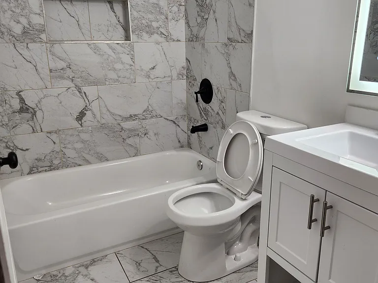 1114 Oak Knoll Ter SE — Photo 15