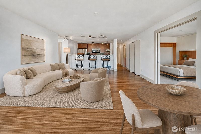 3rd image of 1550 Eastlake Avenue E #503