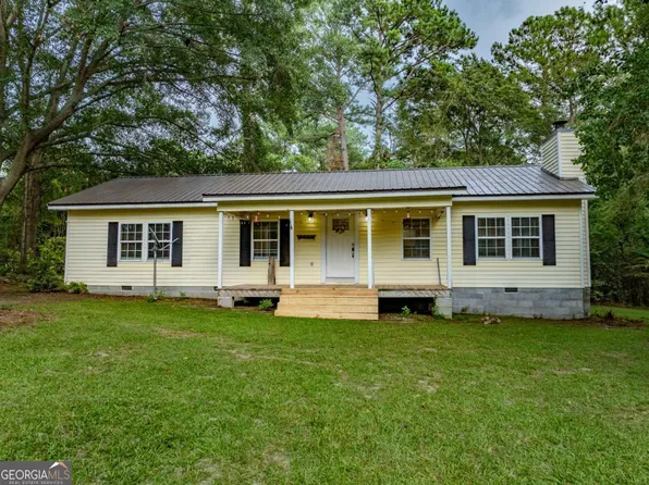 164 Meadowood Dr, Sylvester, GA 31791