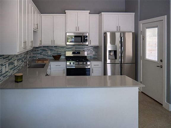 3rd image of 6324 El Mirando St Unit B