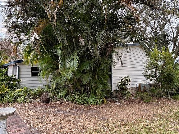 4th image of 15953 SW Indianwood Cir #C-13