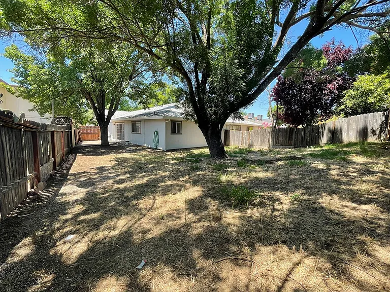 6900 Trovita Way — Photo 18