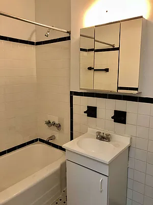 Rented by Babad Management | media 17