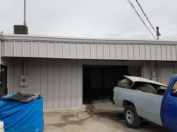 5th image of 8006 E Broadway Ave