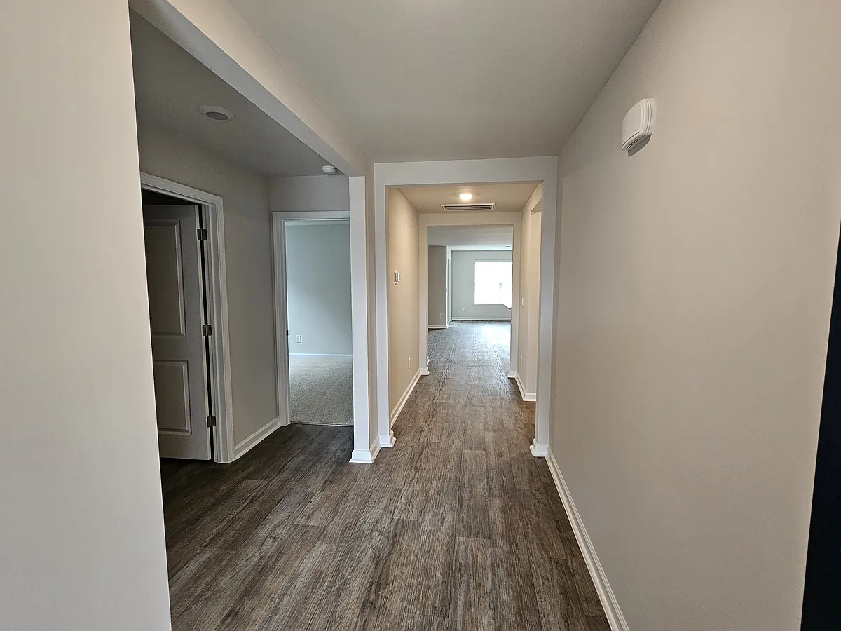 Building Photo - 90 Arbor Crest Ln