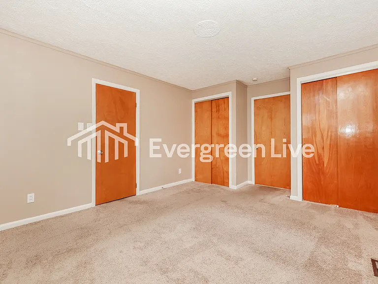 345 Shroyer Rd — Photo 8