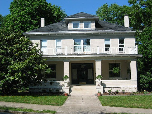 512 South Main St Russellville, KY