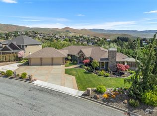 3651 Dianna Way, Wenatchee, WA 98801