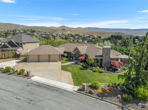 3651 Dianna Way, Wenatchee, WA 98801