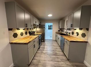 2830 N Stagecoach Dr, Fayetteville, AR 72703