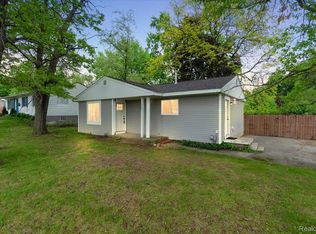3061 Culbertson Ave, Rochester Hills, MI 48307