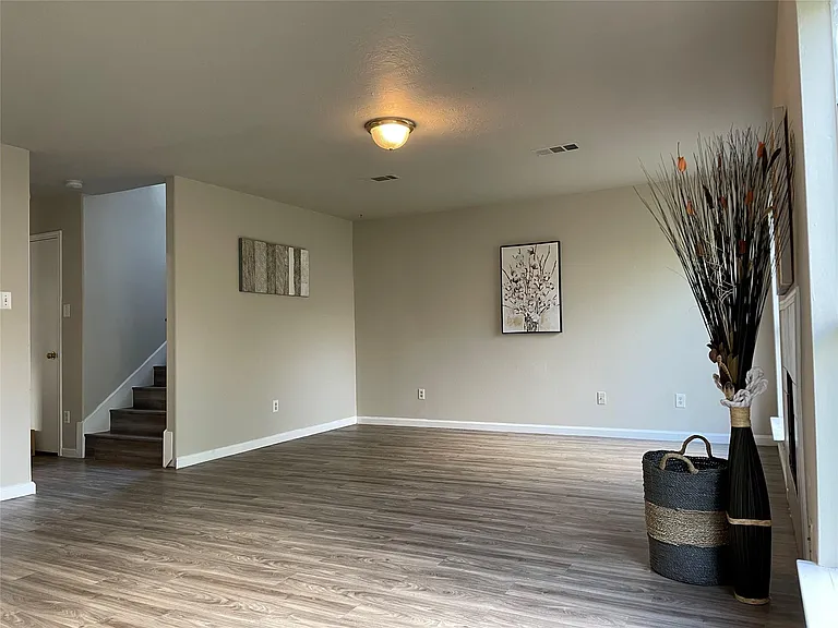 6614 Amberfield Ln — Photo 8