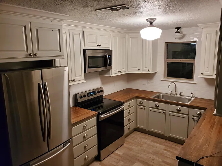 13291 Interstate Highway 10 E — Photo 11