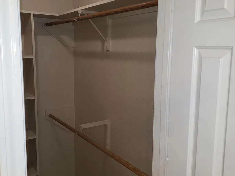 3016 Overton Park Dr W — Photo 13