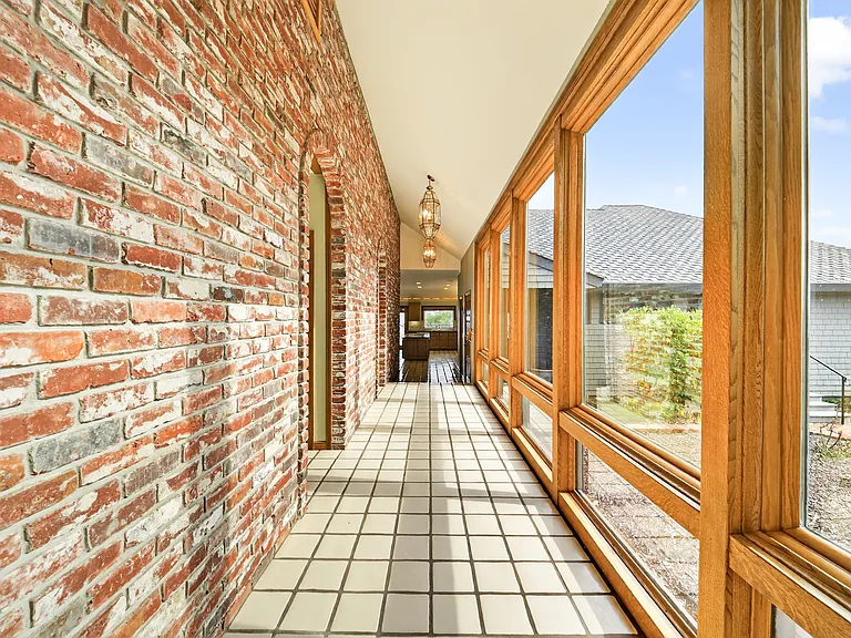 18750 Castle Hill Dr — Photo 16