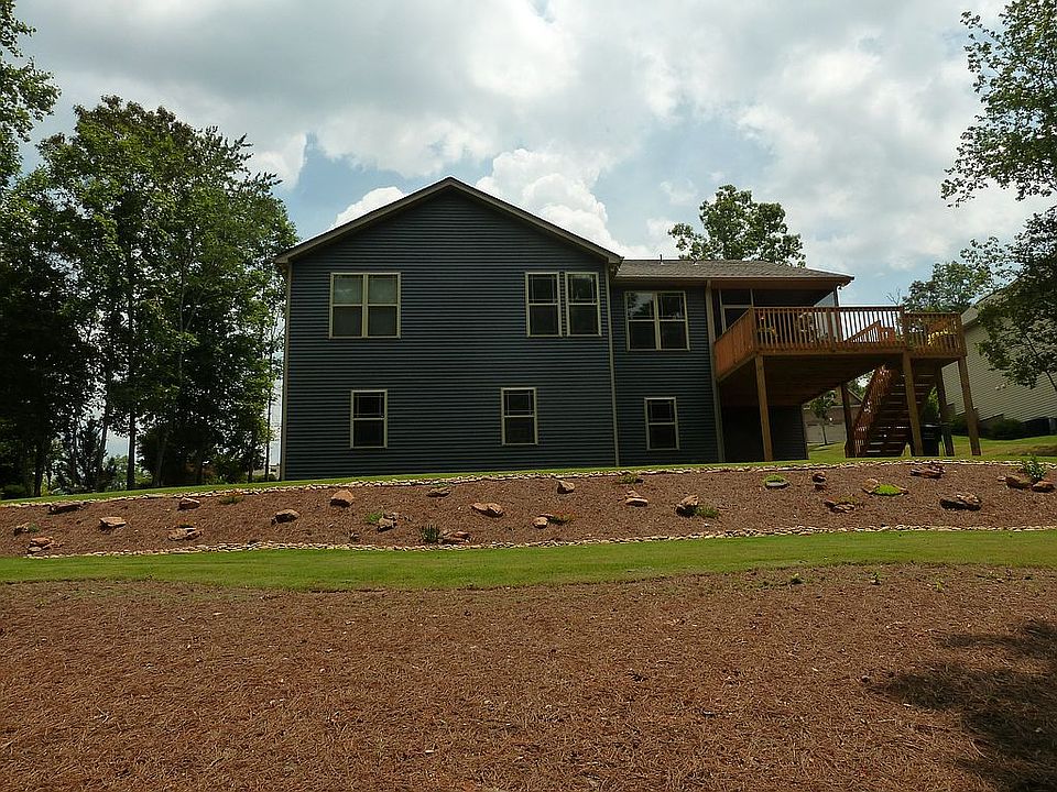 2nd image of 129 Saffron Way