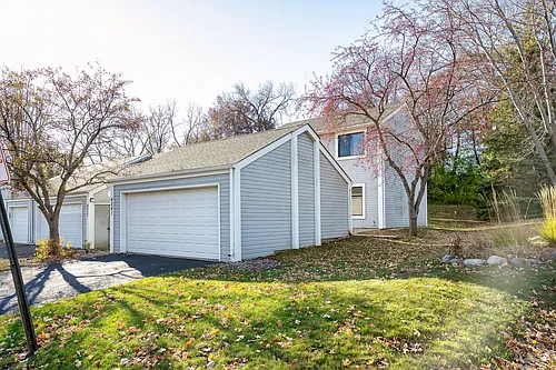 4241 Sylvia Ln N Photo 1 4241 Sylvia Ln N Photo 1
