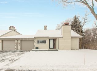 1531 Clemson Dr #B, Eagan, MN 55122