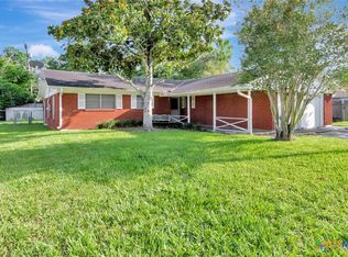 2307 E Airline Rd, Victoria, TX 77901