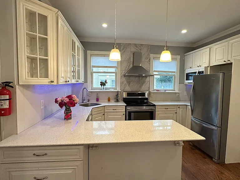 173 Corabelle Ave #1 — Photo 1