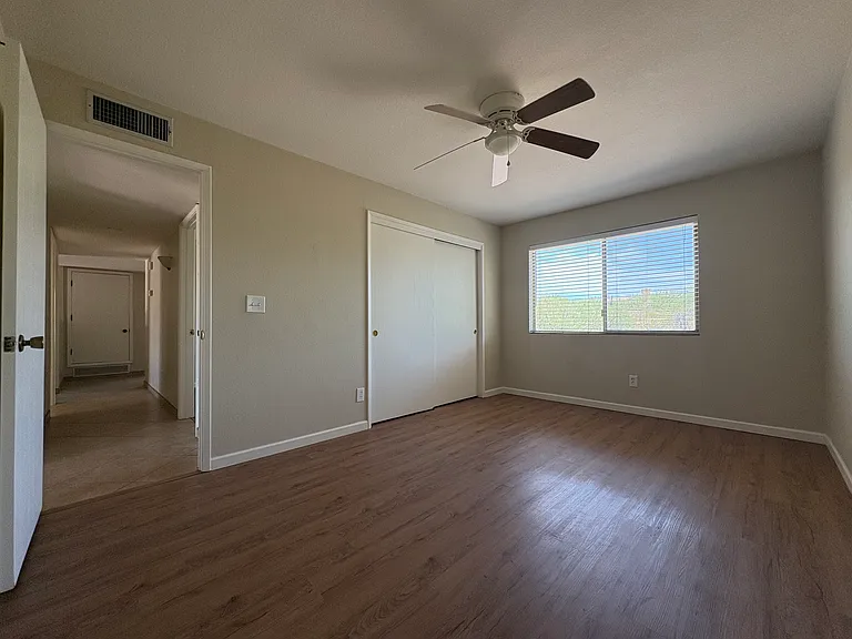 5861 N Calle Kino — Photo 10