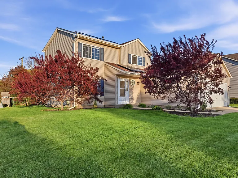950 Donnelly Pl — Photo 6