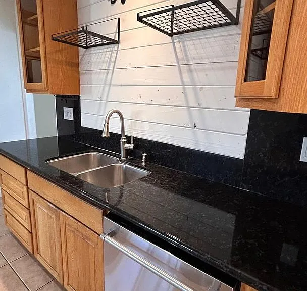 1483 La Corta Cir — Photo 30