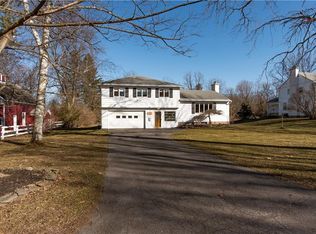 6 Chestnut St, Clinton, NY 13323