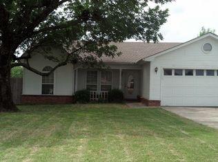 2201 N Hills Blvd, Van Buren, AR 72956