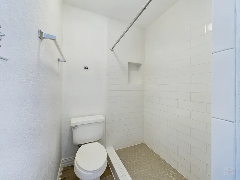 2124 Burton Dr #150 — Photo 12