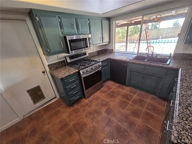 19145 Tomahawk Rd — Photo 8
