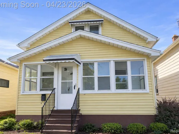 11819 Fleming St, Hamtramck, MI 48212