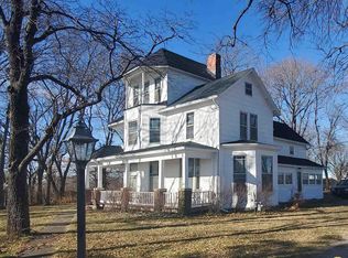 910 NW 39th St, Topeka, KS 66618