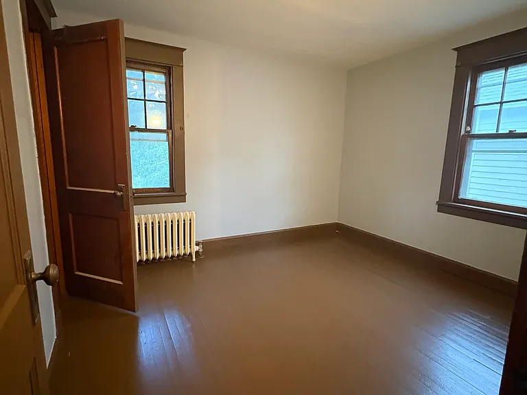 35 Clare Ave — Photo 4