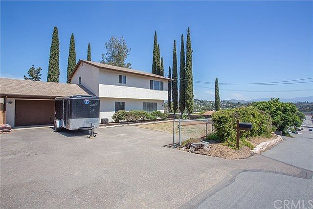 Front entry with sliding gate