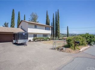 417 W Hawthorne St, Fallbrook, CA 92028