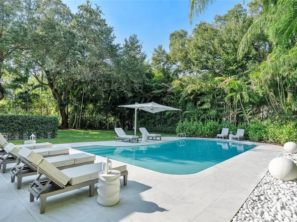 641 Island Rd, Miami, FL 33137