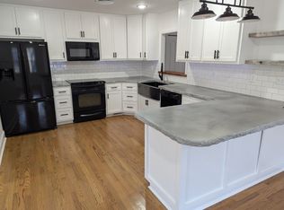 111 Campus Dr, Hendersonville, TN 37075