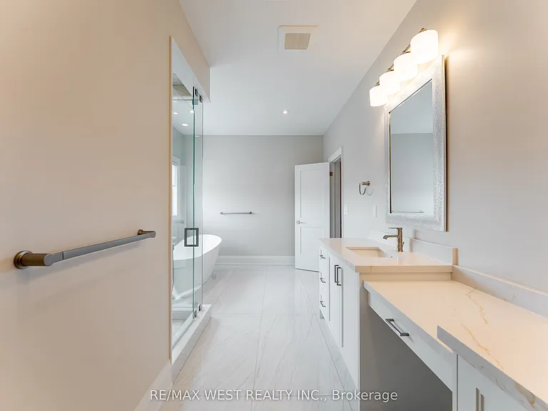 119 Jay St — Photo 37