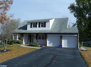 1070 Lavera Rd, Warminster, PA 18974