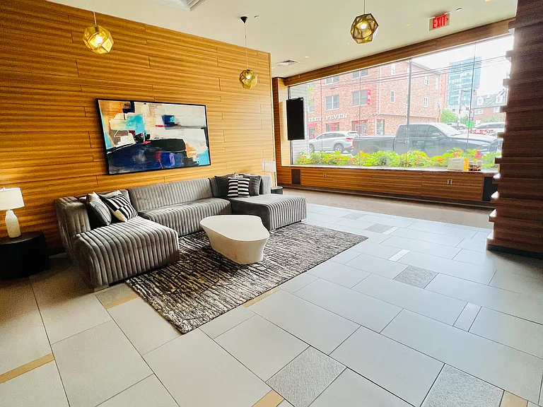 110 Somerset St #2103 — Photo 2