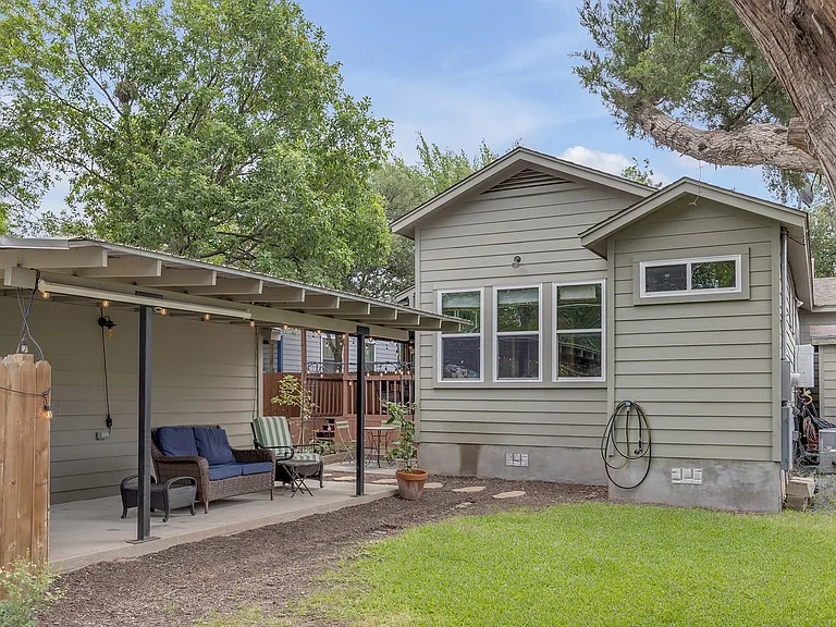 5408 Avenue F — Photo 27