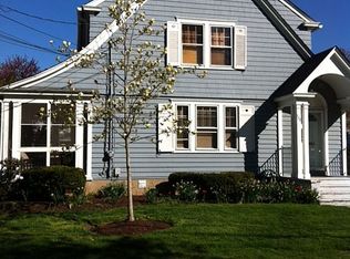 128 Clinton St, Fairfield, CT 06824