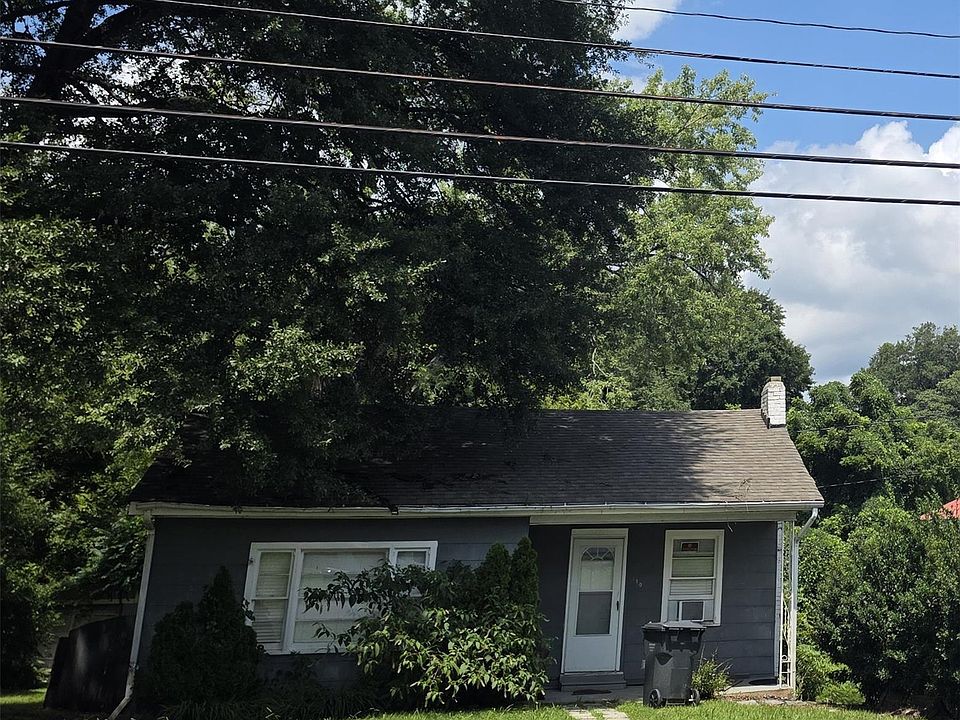 2nd image of 204 E Trade St