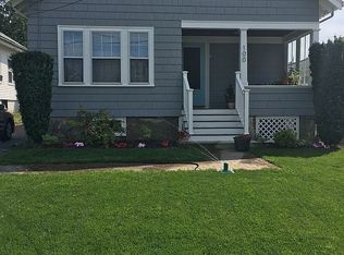 100 Mason Ave, Cranston, RI 02910