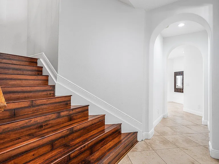 3381 Lago De Talavera — Photo 29