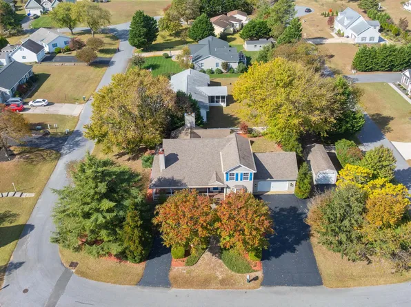 415 Katie St, Ocean View, DE 19970