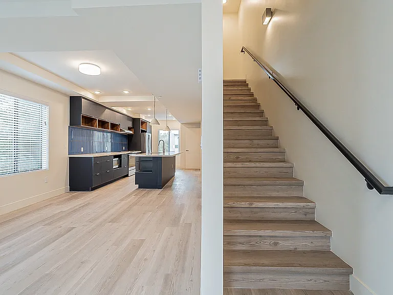 Roosevelt Luxury Townhomes — Photo 7
