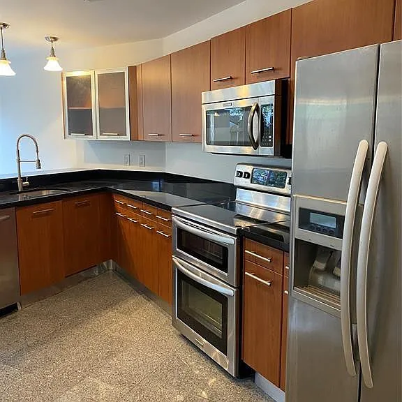 101 SE 15th Ave #E — Photo 5