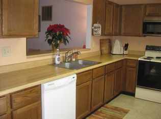 5729 Waynegate Rd, Dayton, OH 45424